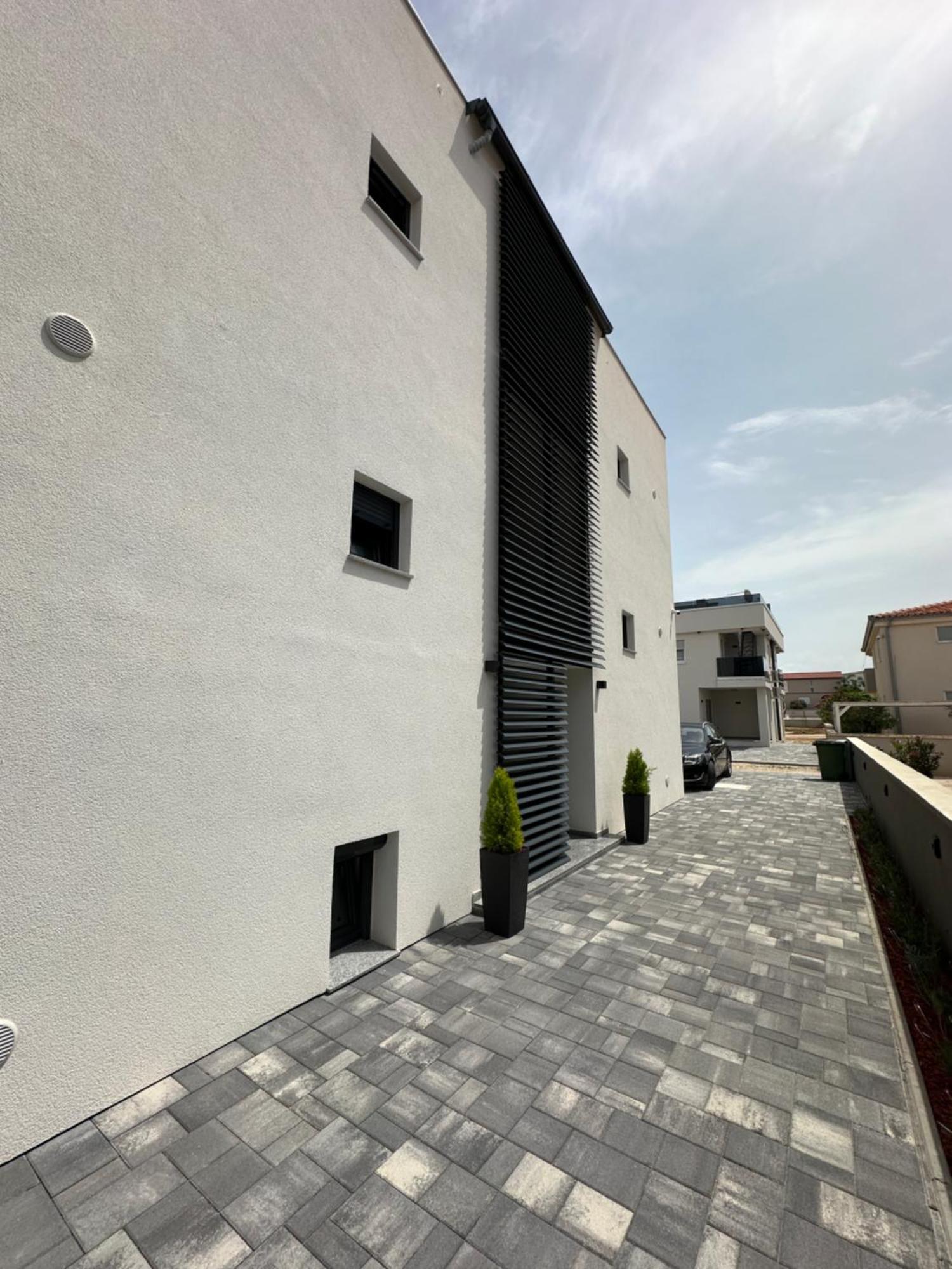 Monachus Apartments Vir Exterior photo